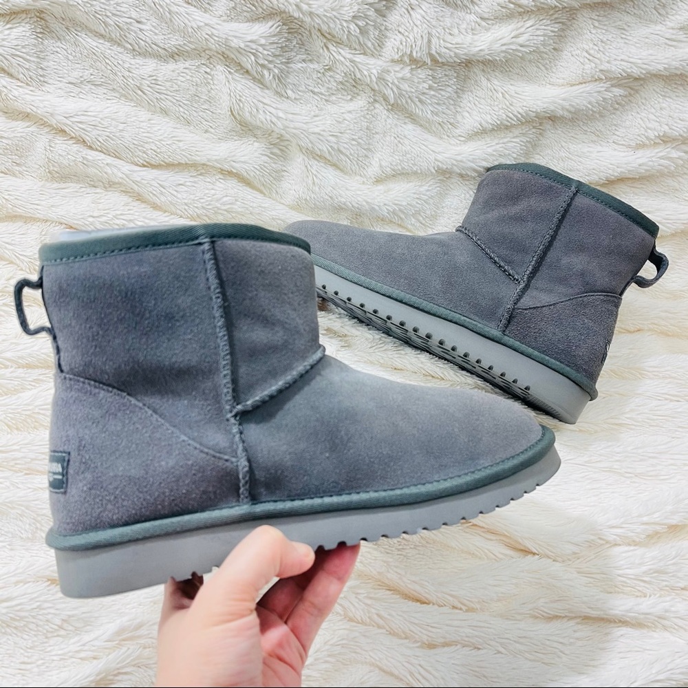 New! Koolaburra by UGG Stone Gray Size 7 and 8
